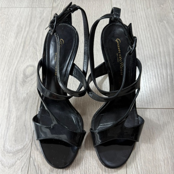 Gianvito Rossi Black Patent Leather Strappy Sandal Heels - Picture 3 of 13